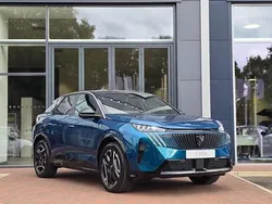 New 2025 Peugeot e-3008 GTi SUV | £43,795 (Good price)