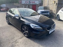 Black Used 2017 Volvo V40 R-Design Estate | £7,999 (Fair price)
