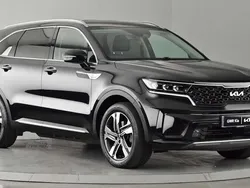 Black Used 2022 Kia Sorento 3 SUV | £32,450 (Fair price)