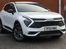 White Used 2025 Kia Sportage 2 SUV | £29,290 (Good price)