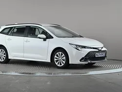 White Used 2024 Toyota Corolla Estate | £31,298