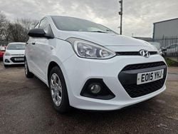 White Used 2015 Hyundai i10 Hatchback | £3,300 (Fair price)