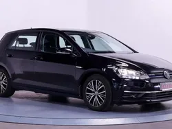 Black Used 2018 VW Golf VII SE Hatchback | £15,586 (Fair price)