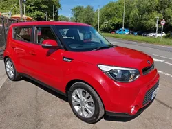 Red Used 2015 Kia Soul SUV | £5,995 (A bit pricey)