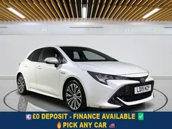 White Used 2019 Toyota Corolla Design Hatchback | £13,799 (Fair price)