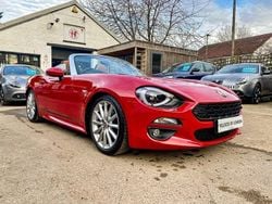 Red Used 2017 Fiat 124 Spider Lusso Plus Cabriolet | £15,995 (Fair price)