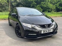 Black Used 2014 Honda Civic SE Hatchback | £6,895 (Fair price)