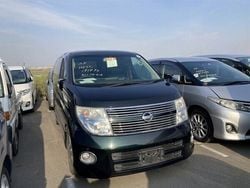Black Used 2009 Nissan Elgrand MPV | £7,795 (Good price)