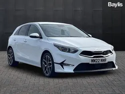 White Used 2021 Kia Ceed 3 Hatchback | £12,995 (Fair price)