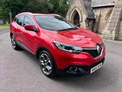 Red Used 2015 Renault Kadjar Dynamique SUV | £5,690 (Fair price)