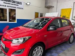 Red Used 2014 Hyundai i20 Classic Hatchback | £4,199 (Fair price)
