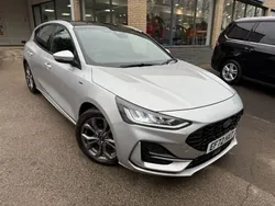 Moondust silver Used 2022 Ford Focus ST-Line Hatchback | £17,495 (Expensive)