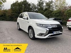 White Used 2018 Mitsubishi Outlander P-HEV Estate | £12,780 (Fair price)