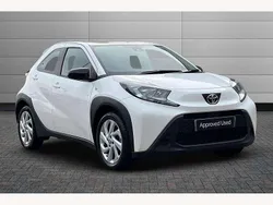 White Used 2023 Toyota Aygo PURE Hatchback | £12,750 (Fair price)