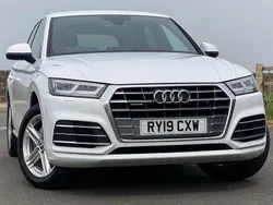 Glacier white Used 2019 Audi Q5 S-Line SUV | £23,490 (Good price)