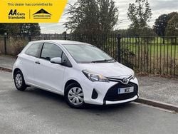 White Used 2015 Toyota Yaris Active Hatchback | £5,995 (Good price)