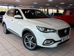 White pearl Used 2022 MG HS Exclusive SUV | £16,989 (Fair price)