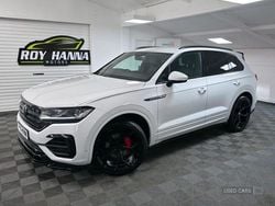 White Used 2020 VW Touareg R-line SUV | £36,750 (Expensive)