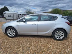 Silver Used 2010 Vauxhall Astra Elite Hatchback | £2,695 (Fair price)