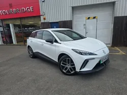 White Used 2024 MG MG4 EV Trophy Hatchback | £19,900 (Fair price)