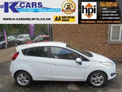 White Used 2015 Ford Fiesta Zetec Hatchback | £6,250 (Fair price)
