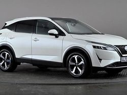 White Used 2022 Nissan Qashqai N-Connecta SUV | £15,198 (Fair price)
