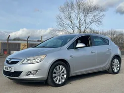 Silver Used 2011 Vauxhall Astra Hatchback | £1,795 (Good price)