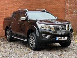 Black Used 2017 Nissan Navara Tekna Pickup | £14,495 (A bit pricey)