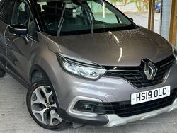 Grey/black Used 2019 Renault Captur GT-Line SUV | £8,495 (Fair price)