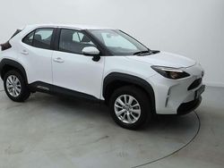 White Used 2024 Toyota Yaris Hybrid SUV | £22,499 (Fair price)