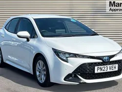 White Used 2023 Toyota Corolla Hatchback | £17,965 (Good price)