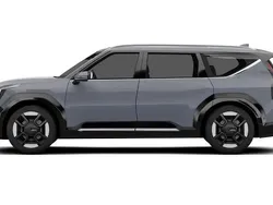 New 2025 Kia EV9 2 SUV | £74,814 (A bit pricey)