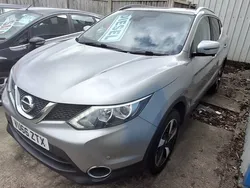 Silver Used 2016 Nissan Qashqai N-Connecta SUV | £8,695 (A bit pricey)