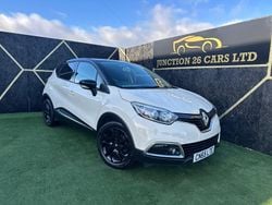 White Used 2015 Renault Captur Dynamique SUV | £5,495 (A bit pricey)