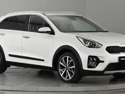 White Used 2021 Kia Niro 3 SUV | £16,450 (Fair price)