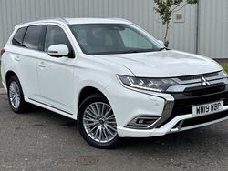 Used 2019 Mitsubishi Outlander P-HEV | £12,995 (Fair price)