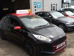 Black Used 2015 Ford Fiesta Zetec Hatchback | £3,995 (Fair price)