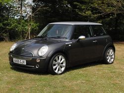 Grey Used 2005 Mini Cooper Hatch Hatchback | £2,995