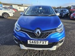 Blue/silver Used 2019 Renault Captur GT-Line SUV | £9,595 (Fair price)