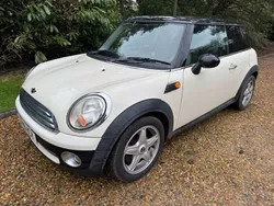 White Used 2010 Mini Cooper Hatch Hatchback | £3,495 (Good price)