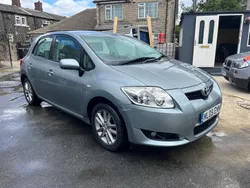Silver Used 2009 Toyota Auris Hatchback | £1,995 (Good price)