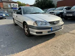 Silver Used 2003 Toyota Avensis Hatchback | £1,599 (Fair price)