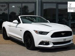 White Used 2016 Ford Mustang GT Convertible Cabriolet | £26,490 (Fair price)