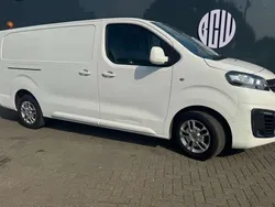 White Used 2020 Vauxhall Vivaro Sportive Van | £9,800 (Fair price)