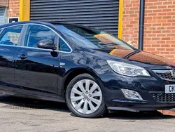 Black Used 2011 Vauxhall Astra Hatchback | £4,295 (Fair price)
