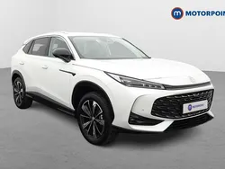 White New 2025 MG HS Trophy SUV | £22,999 (Fair price)