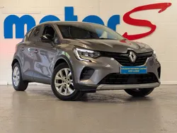Oyster grey Used 2022 Renault Captur Iconic SUV | £13,999 (Fair price)