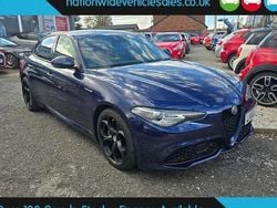 Blue Used 2018 Alfa Romeo Giulia Veloce Sedan | £14,638 (Fair price)
