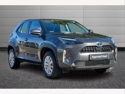 Grey Used 2024 Toyota Yaris Cross SUV | £22,195 (Fair price)