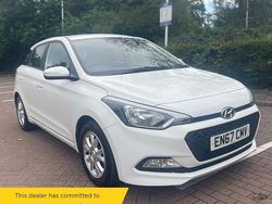 White Used 2017 Hyundai i20 SE Hatchback | £6,295 (Fair price)